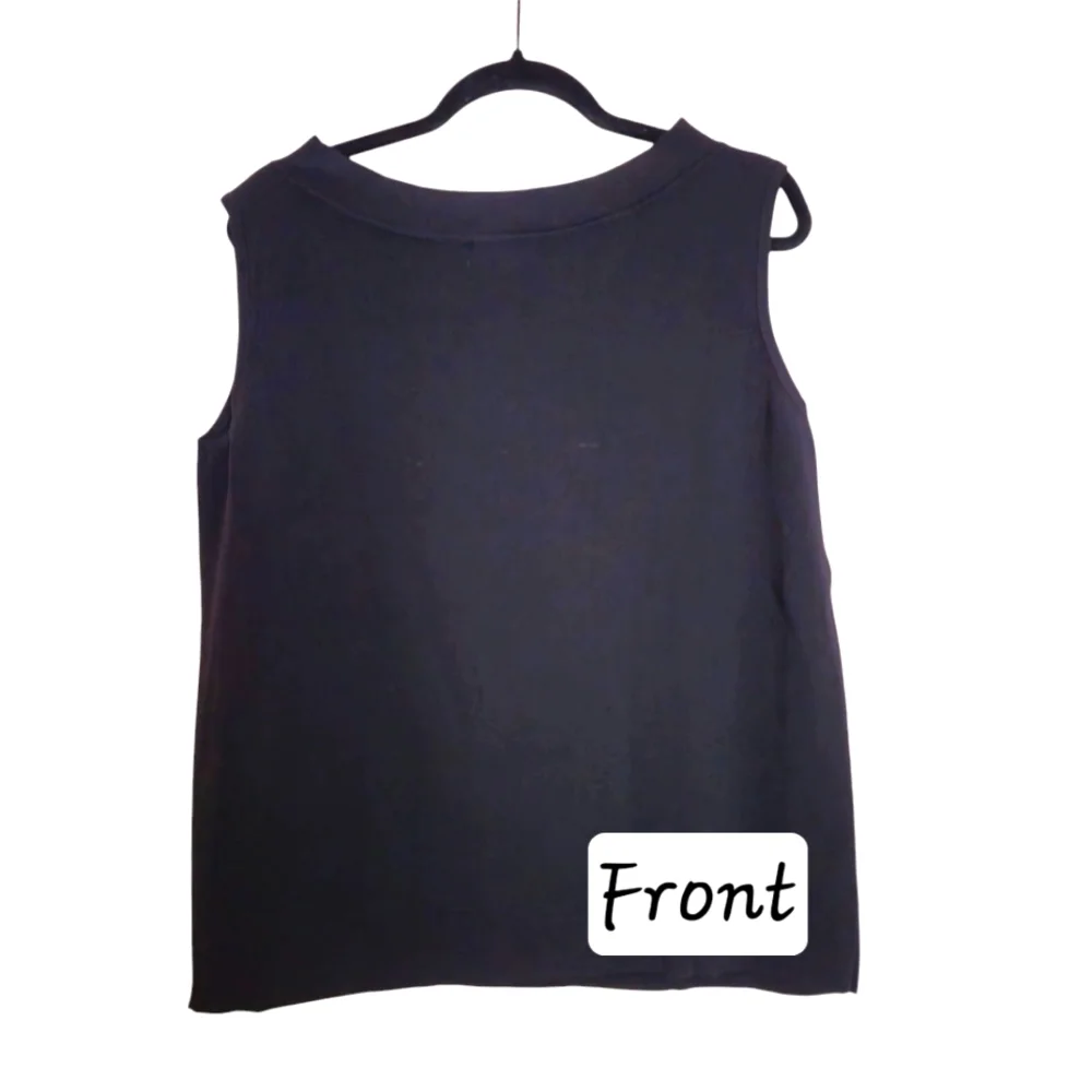 DRESS BARN BLACK SLEEVELESS TOP SIZE 18/20